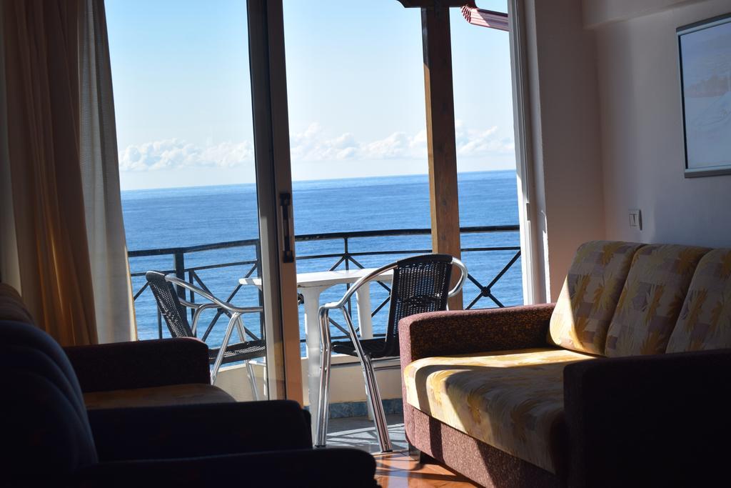 Hotel Kolagji Himarë Eksteriør billede